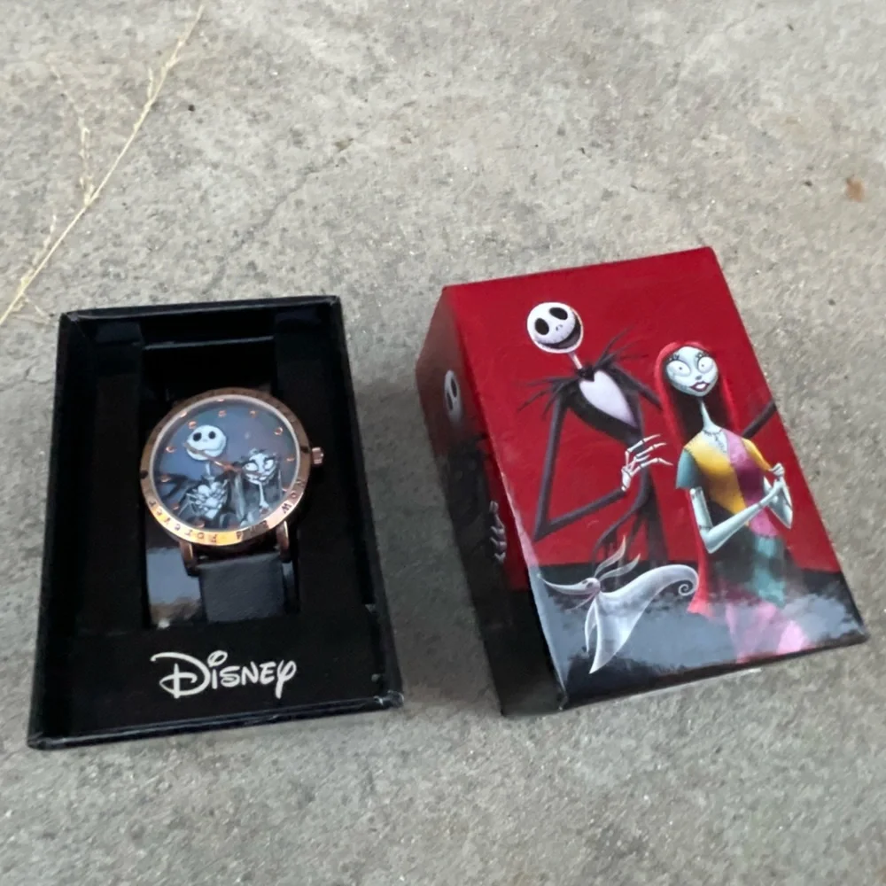 Nightmare Beofre Christmas Watch Jack + Sally Forever - Picture 2 of 7